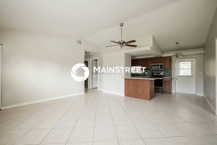 1204 East 6th Street – photo 4