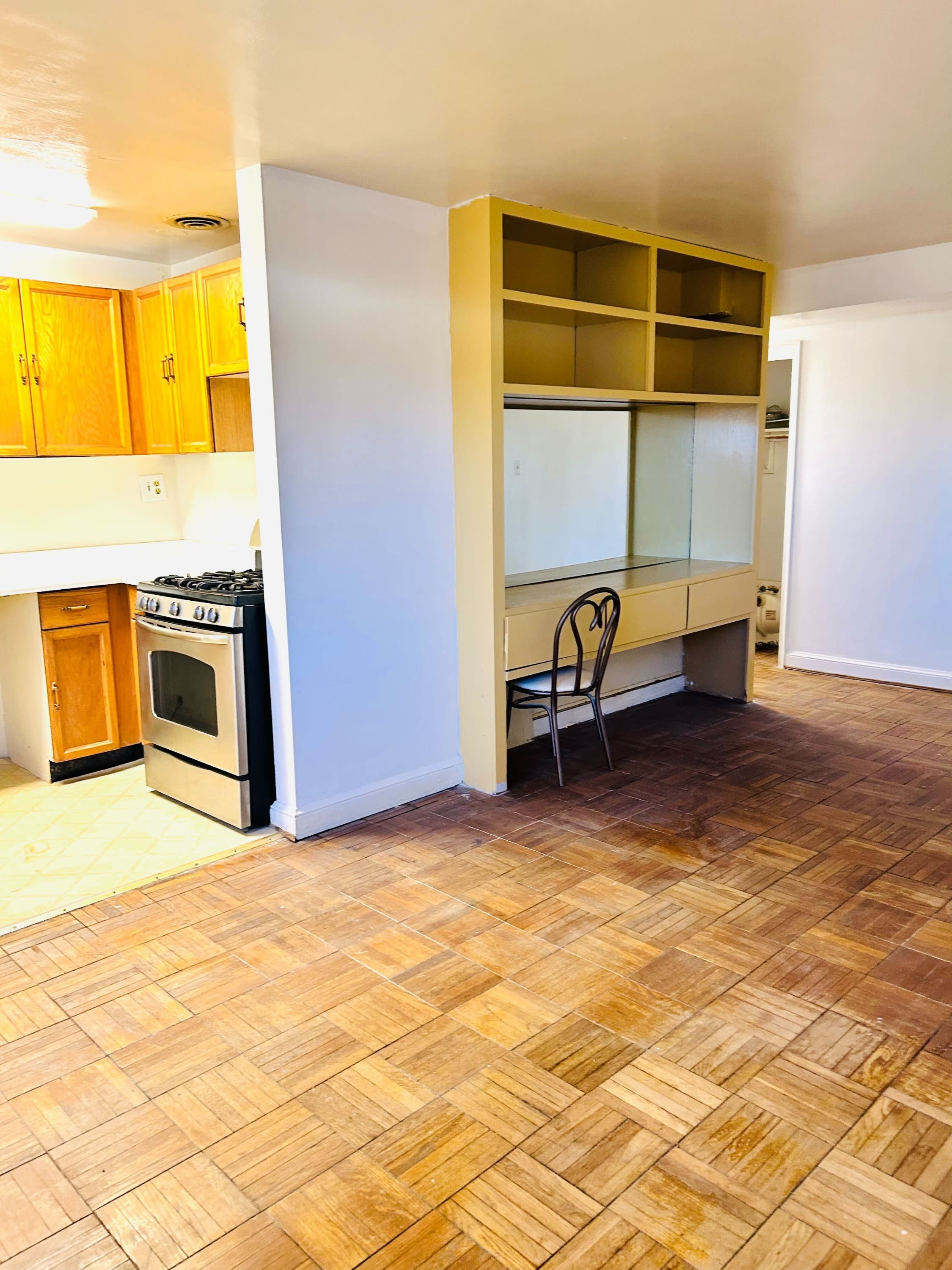 1577 North Colonial Terrace – photo 5
