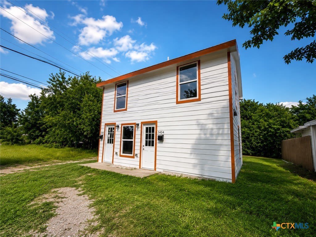 1404 W Ave E – photo 1