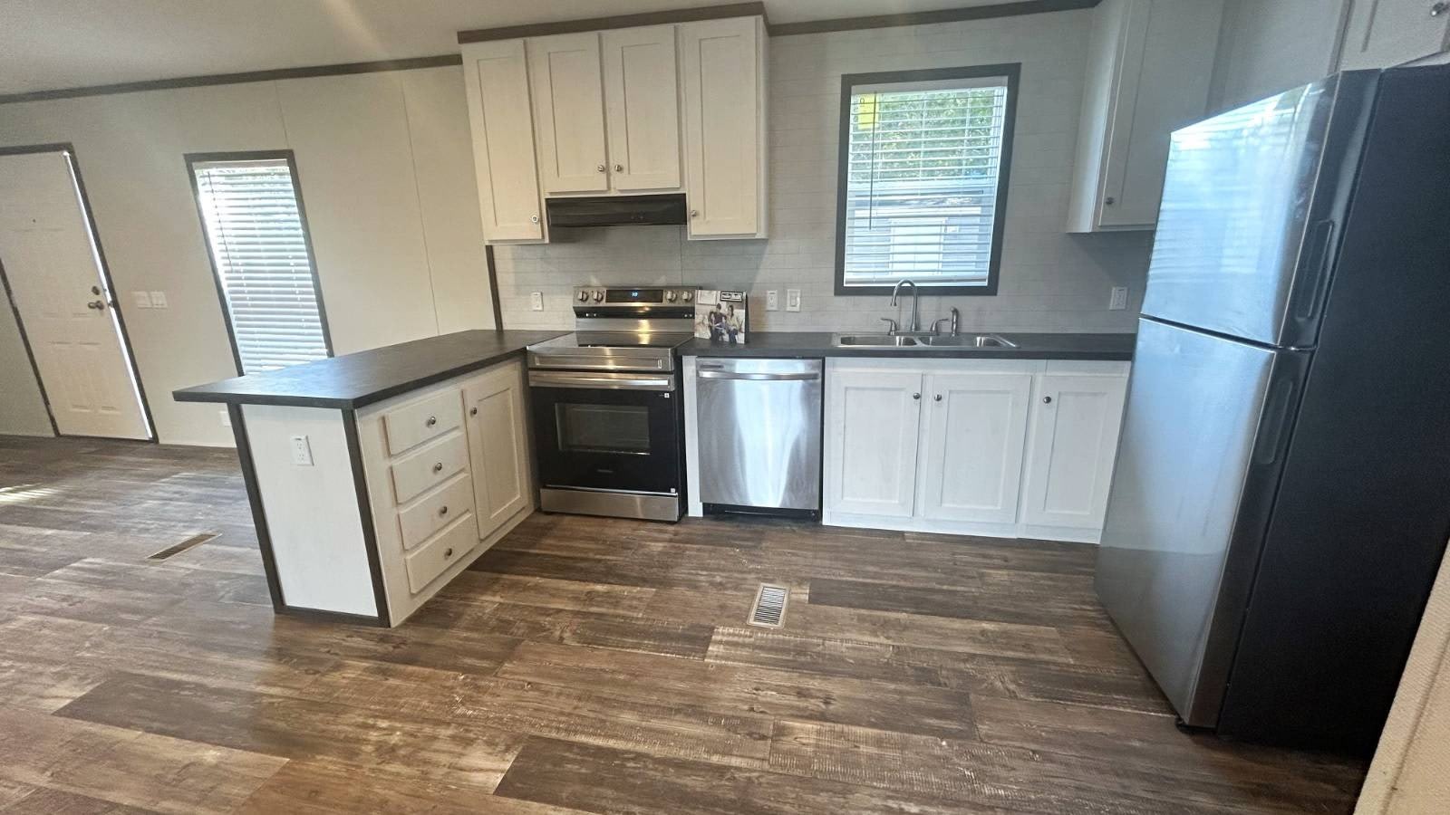 400 29th Ave – photo 2