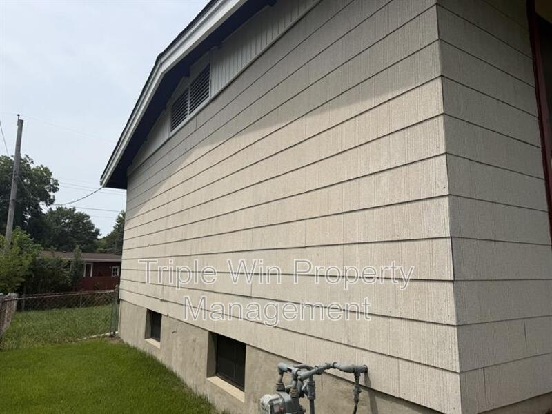 10319 Varnum Dr – photo 3