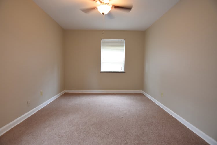 155 S. Quentin Road Apt C – photo 4