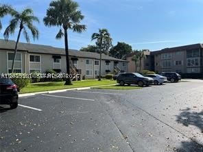 4000 Crystal Lake Dr – photo 2