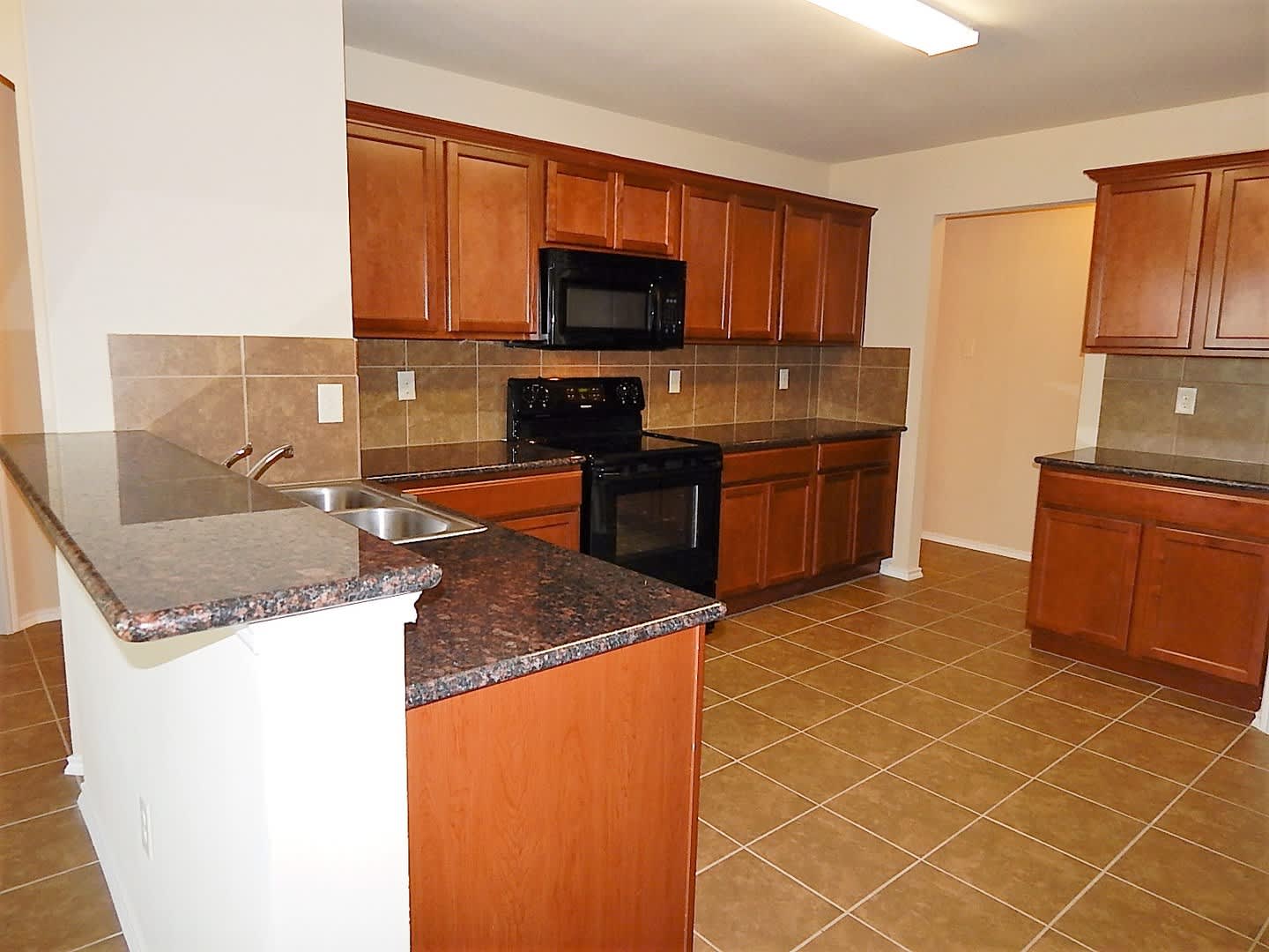 Beautiful 4 Bedroom Available in The Verandah – photo 4