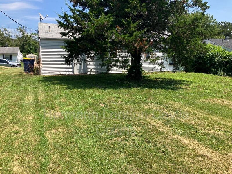 9859 Vickie Pl – photo 2
