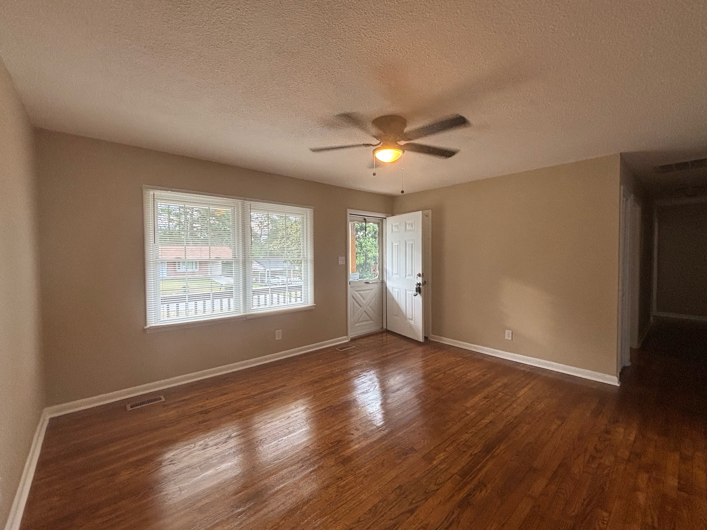 2614 Dumfries Drive – photo 5