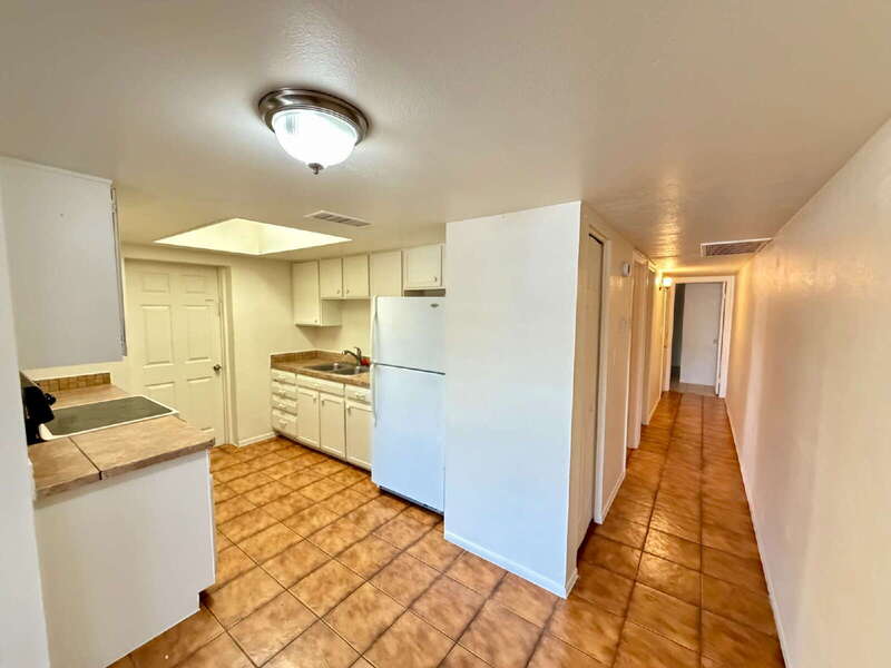 2513 East Kings Avenue – photo 5