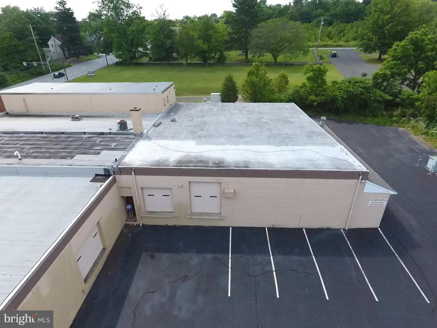 1055 W GERMANTOWN PIKE – photo 3