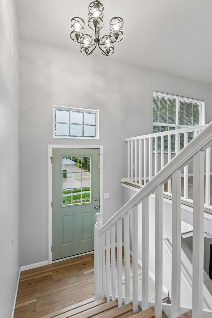 3 Bedroom home with massive deck! – photo 2