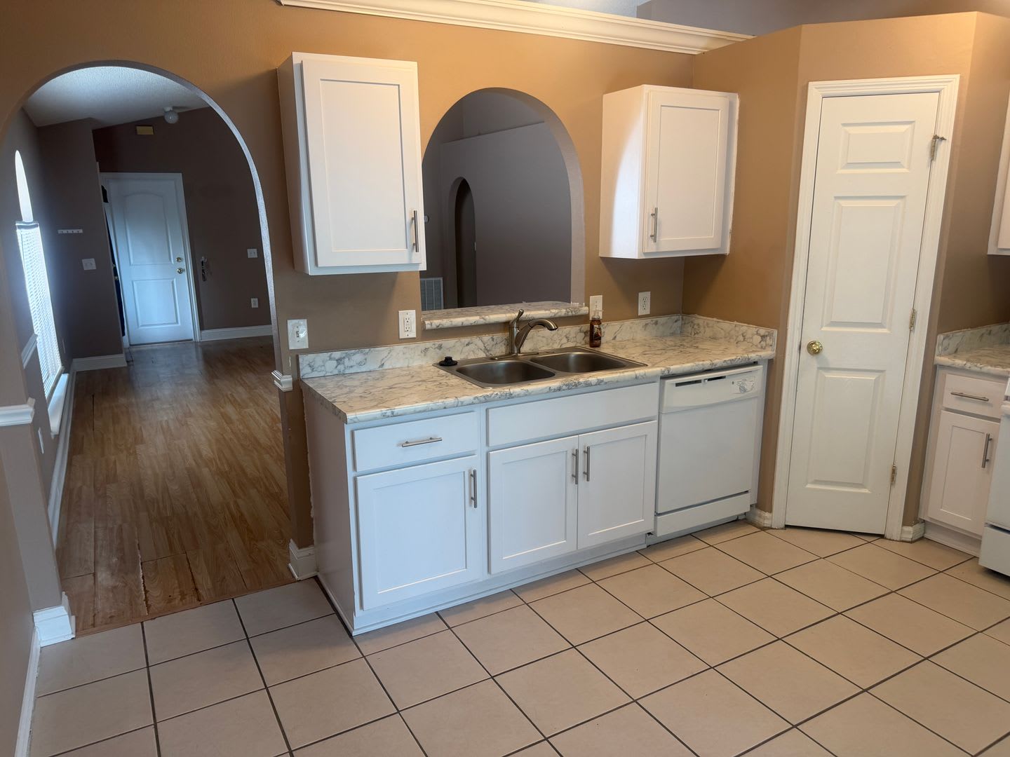 Spacious 3 2 In Arlington – photo 5
