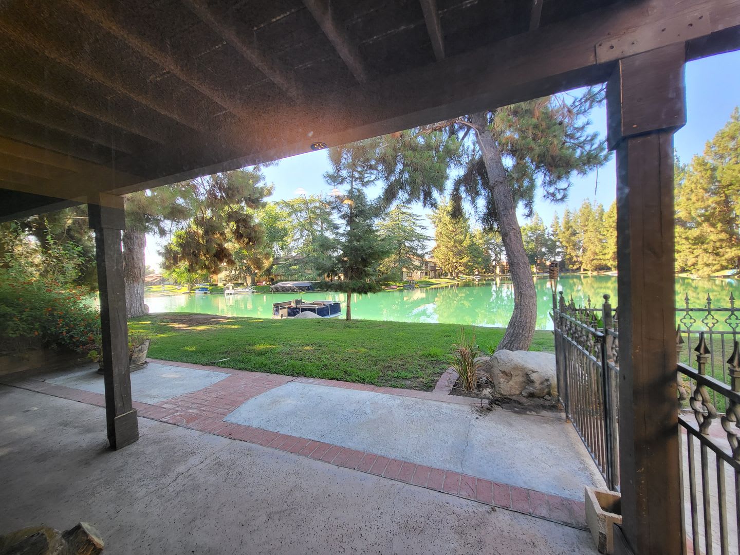 4147 Pinewood Lake House With Office – photo 2