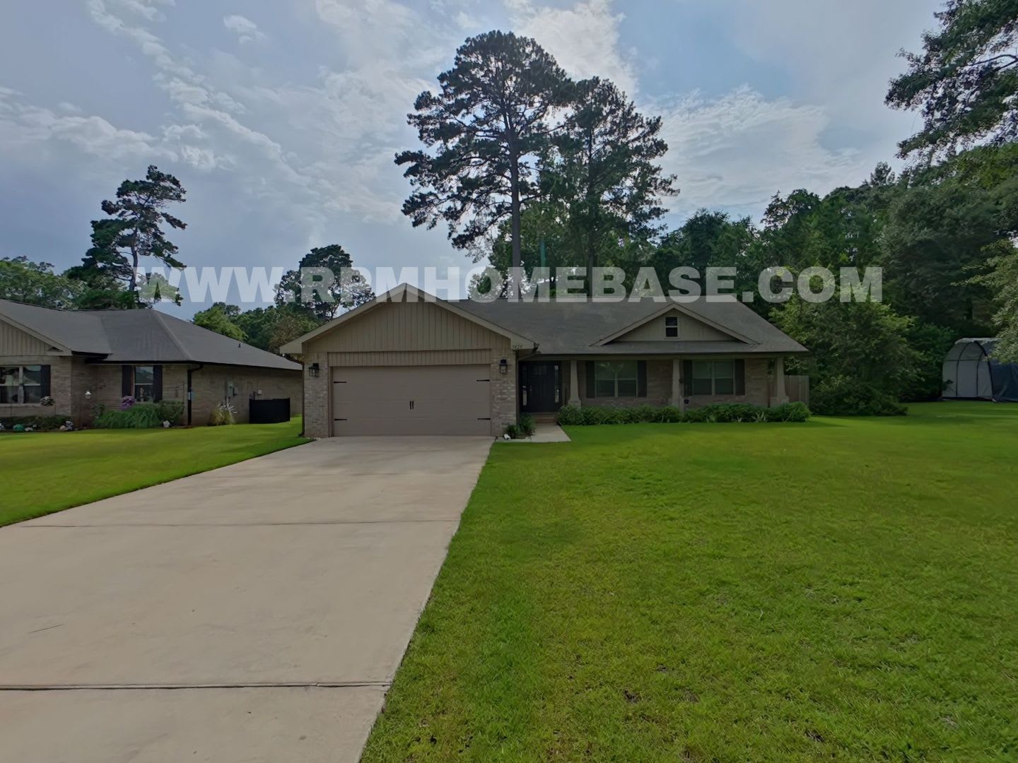 Move In Special 350 Credit Towards Move In Cost 4 2 In North Crestview Screened Porch Fenced Yard Near Top Schools – photo 1