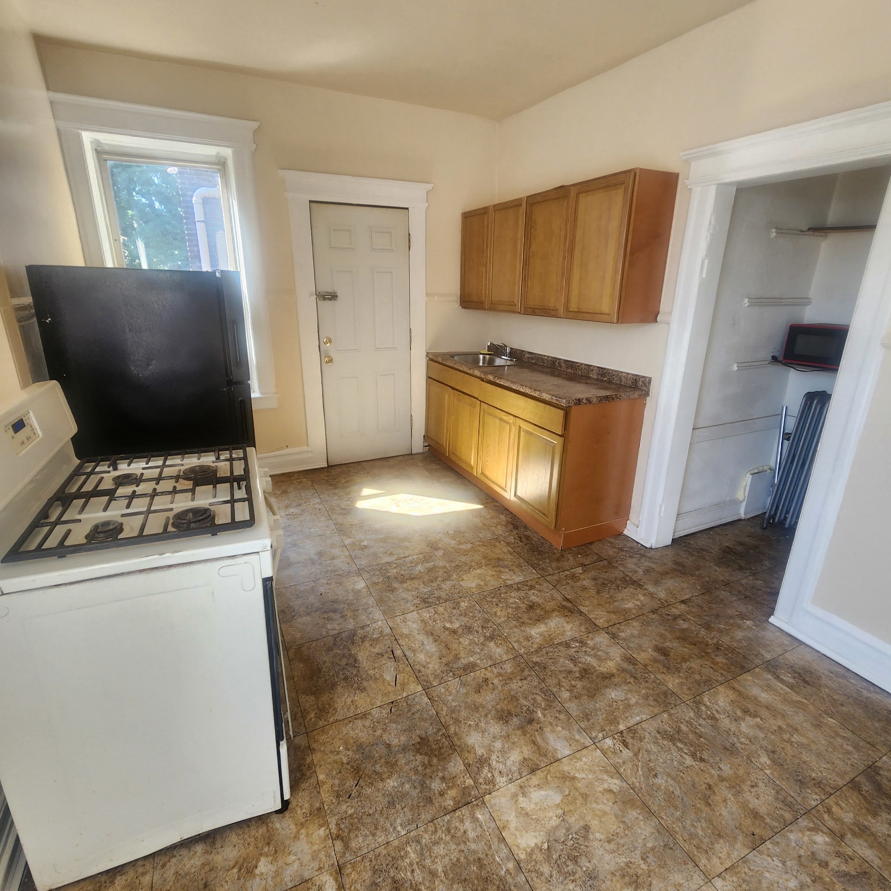 71 4th Ave – photo 2