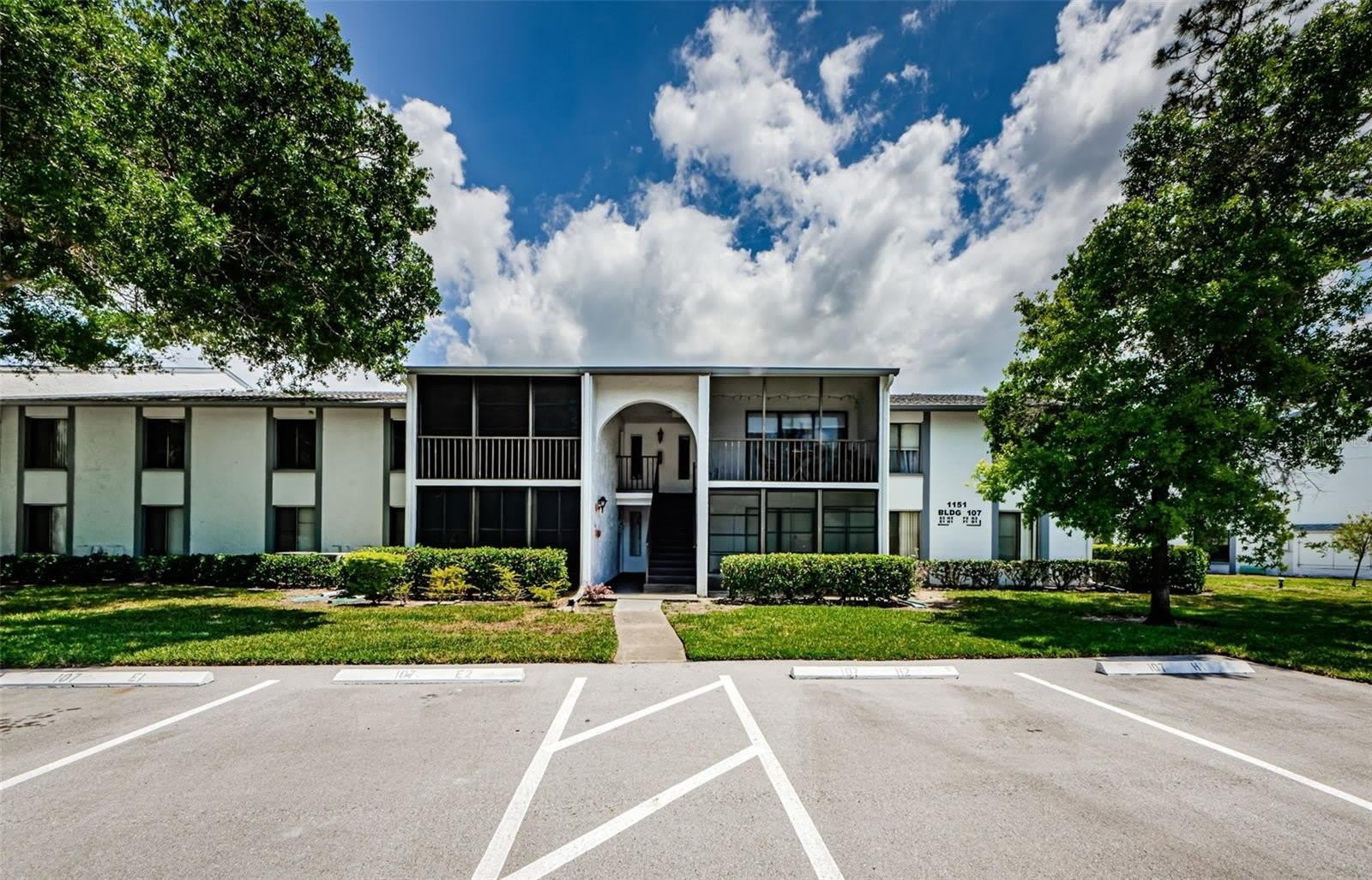 1151 PINE RIDGE Circle W – photo 1
