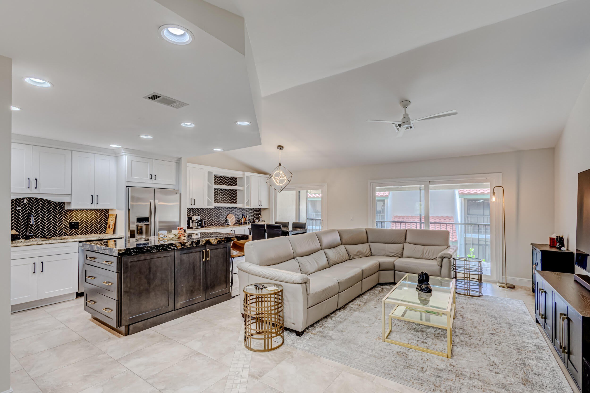13 Lexington Lane E – photo 5
