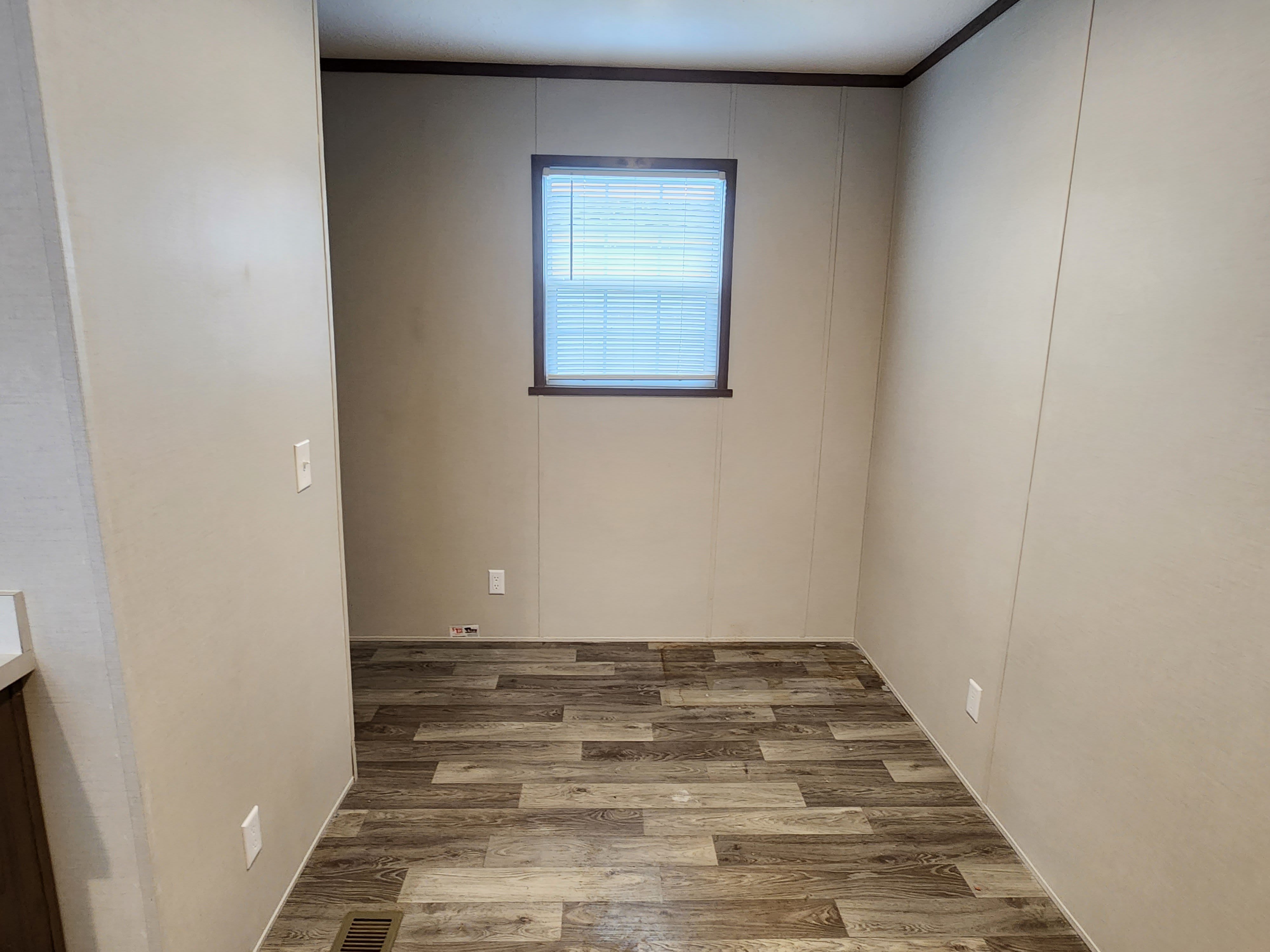 543 Iowa – photo 5