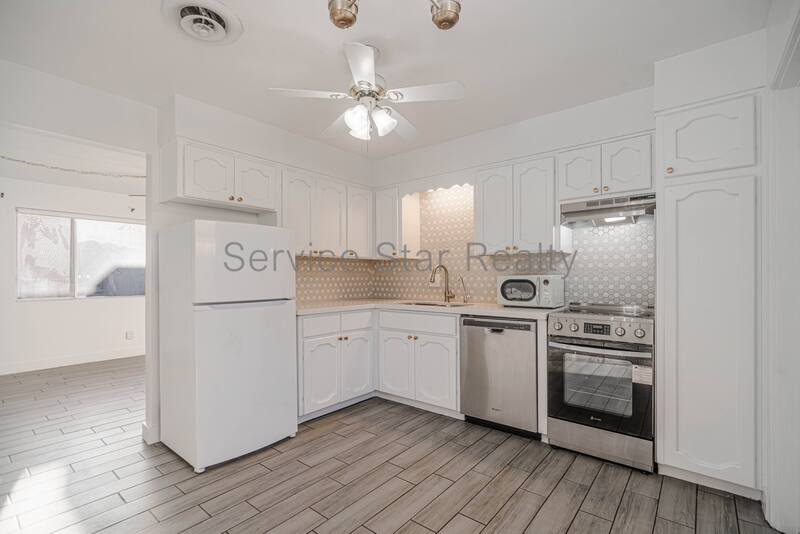 518 E Huntington Dr – photo 4