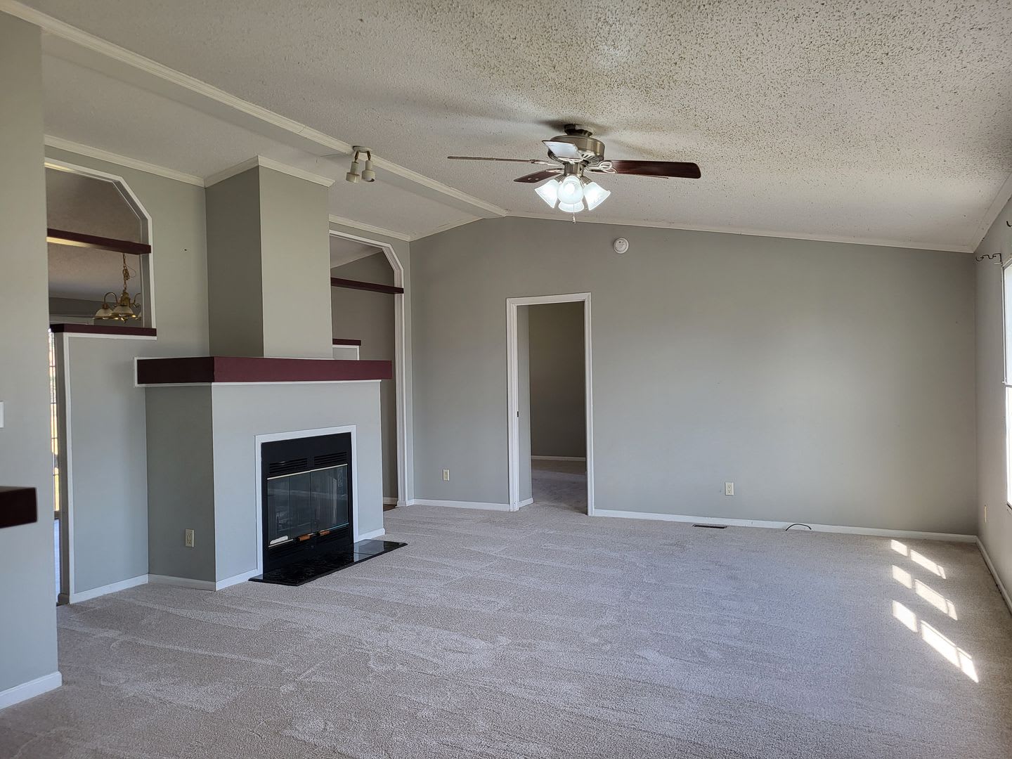 3 bedroom home in Maiden – photo 2