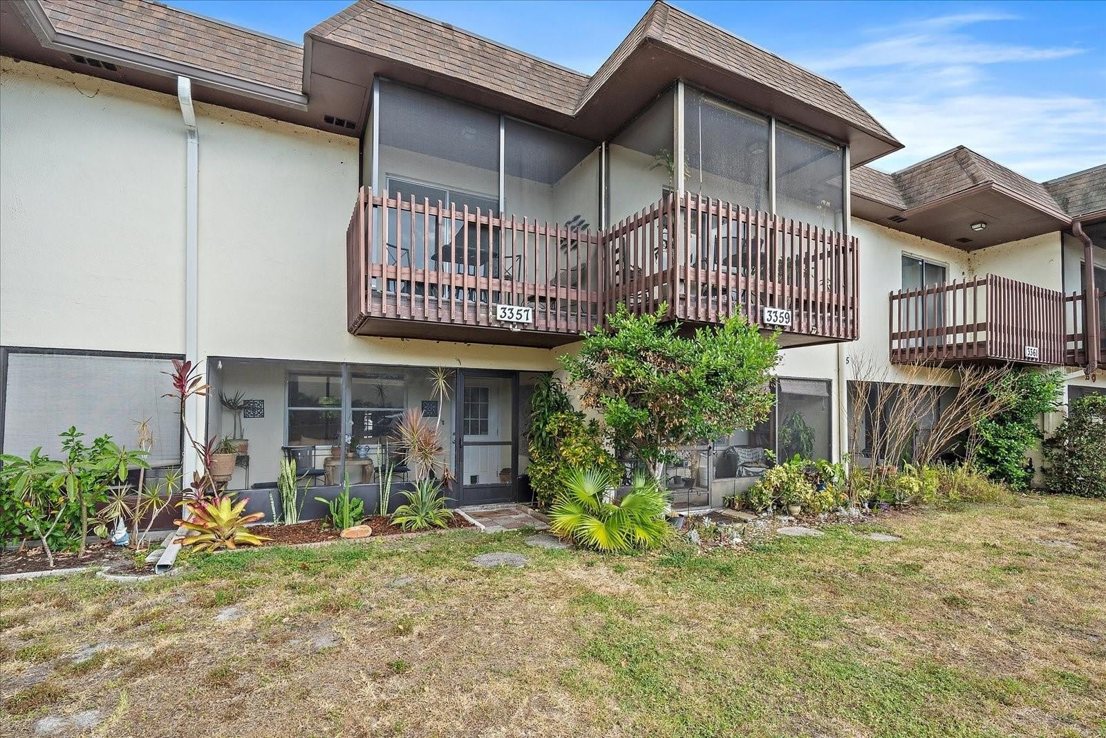 3357 RAMBLEWOOD Drive N – photo 2