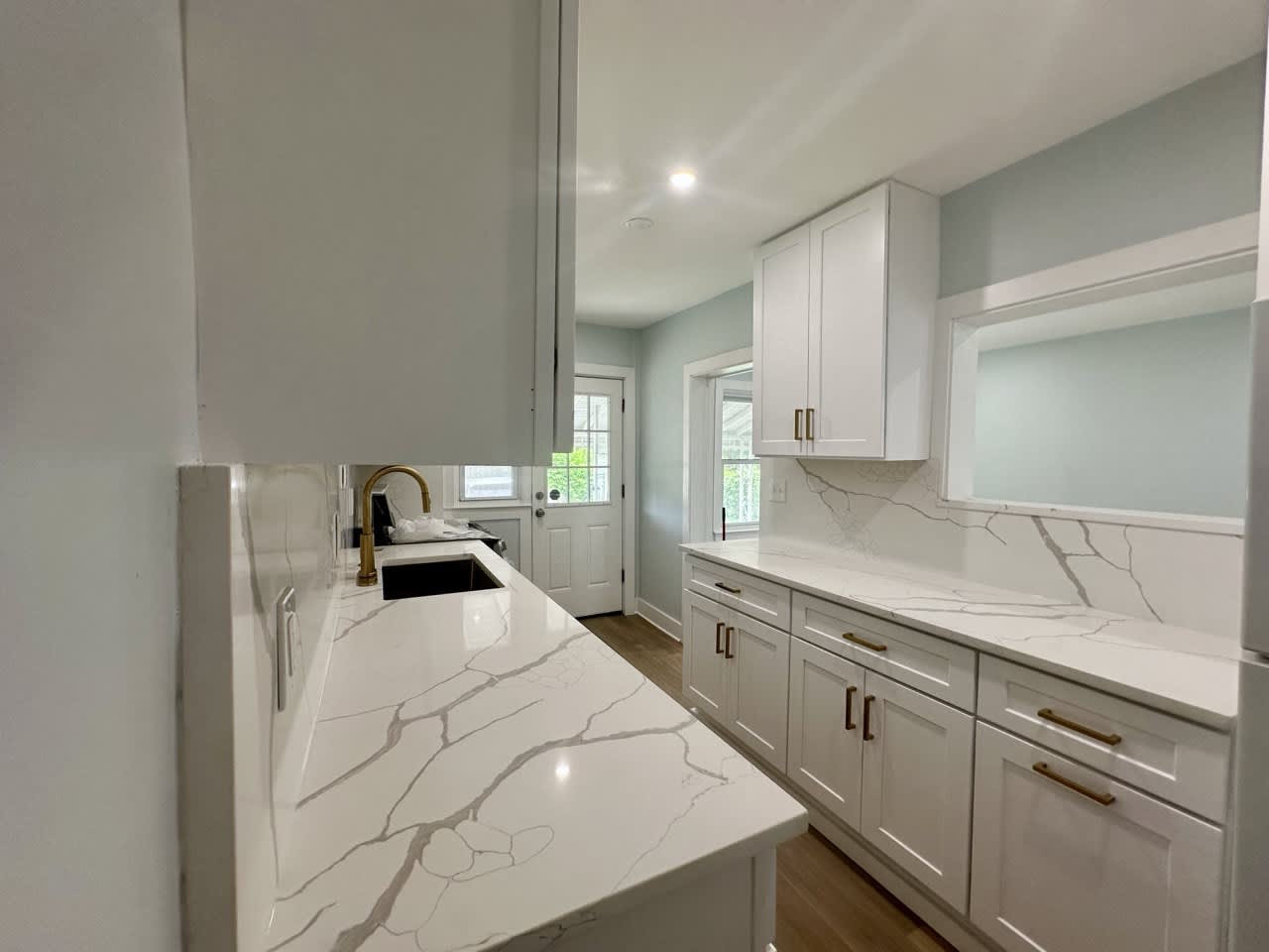 863 Bosley Avenue – photo 4