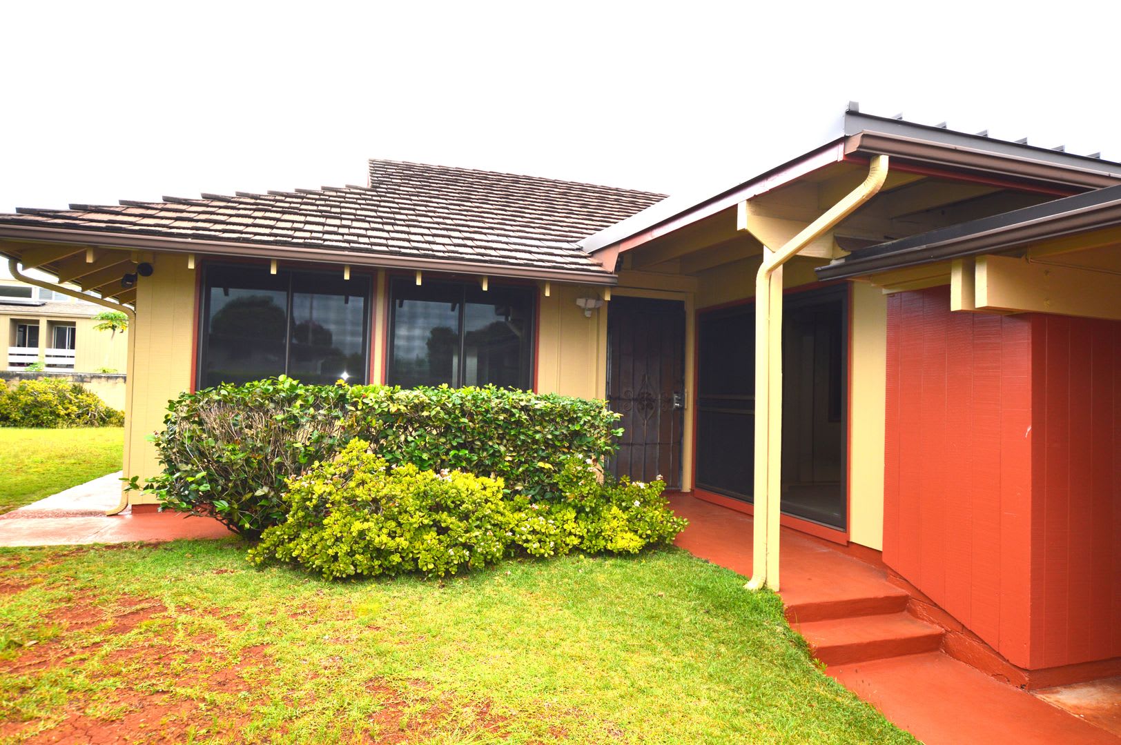 Four Bedroom 2 Bath Single Family Home In Mililani Town – photo 2