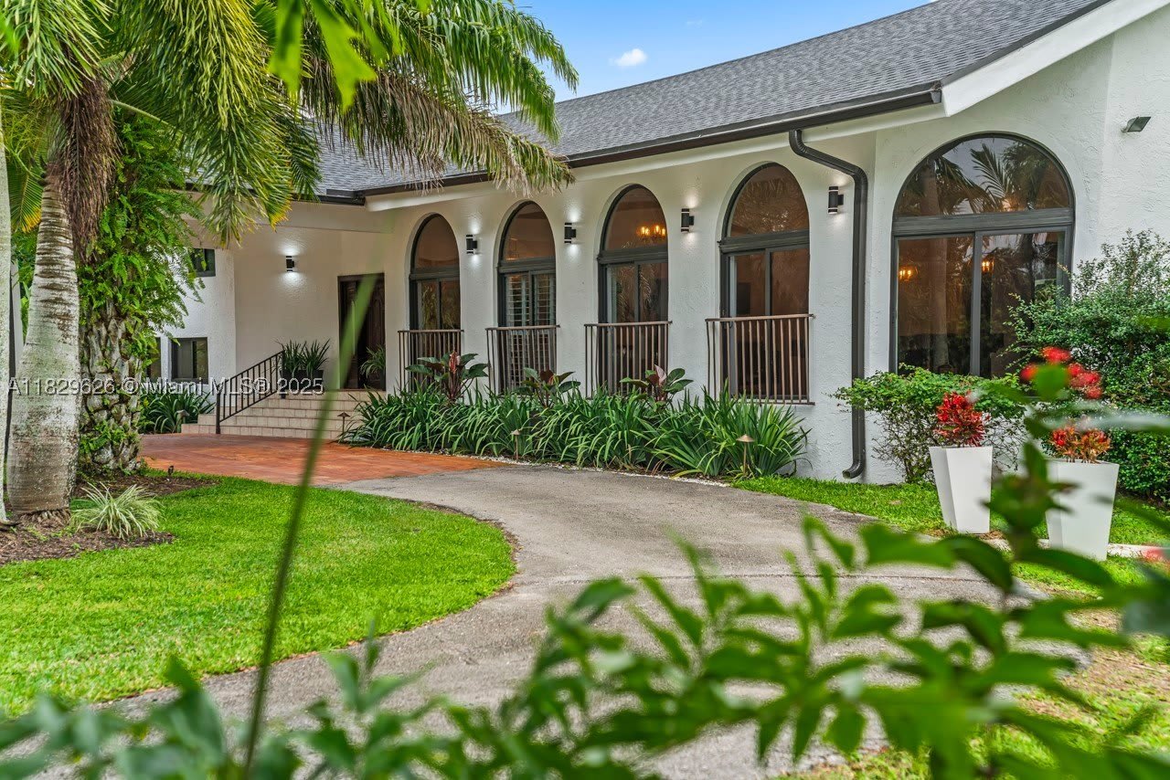 14875 SW 212th St – photo 3