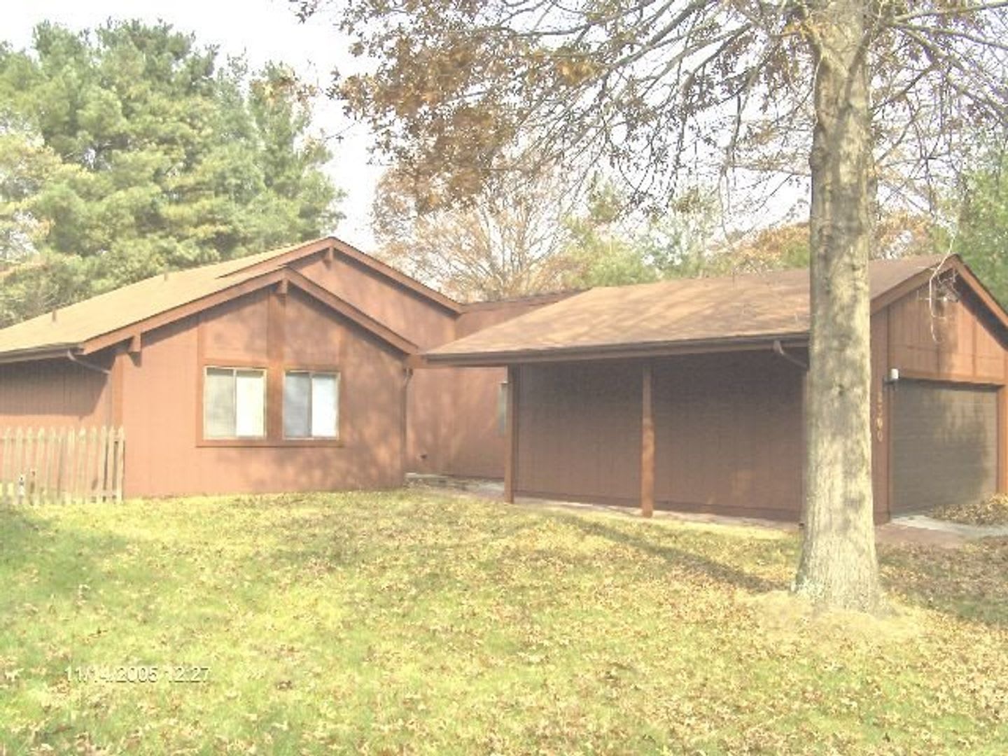 3 Bedroom 2 Bath House With 2 Car Garage – photo 1