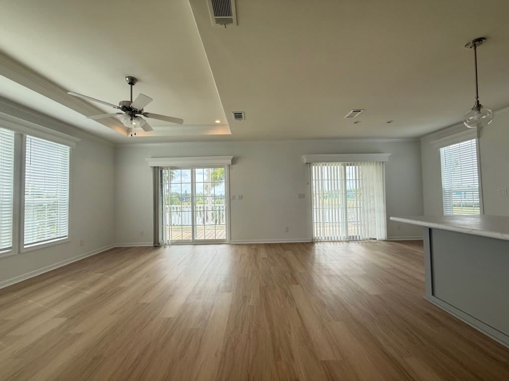 7608 Lakeshore Drive – photo 4
