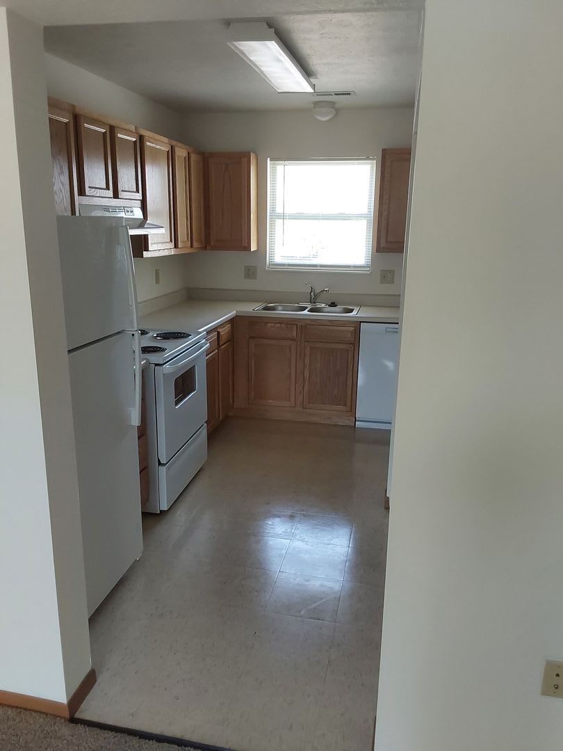 2 BR Glenn View – photo 2