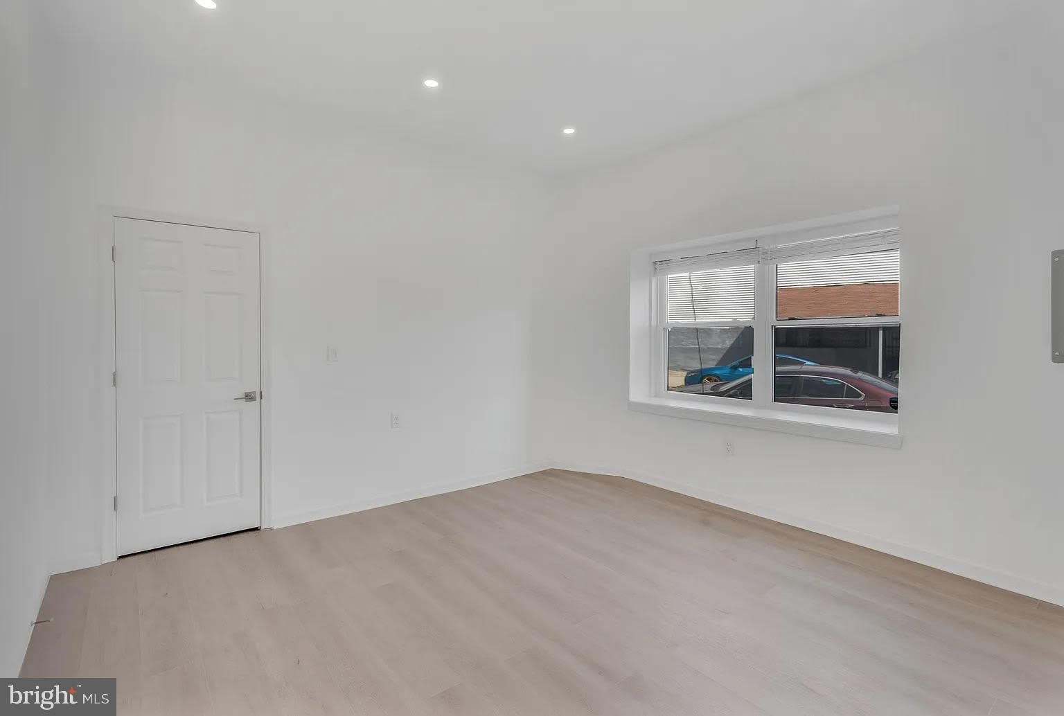 2401 S Alder Street – photo 5