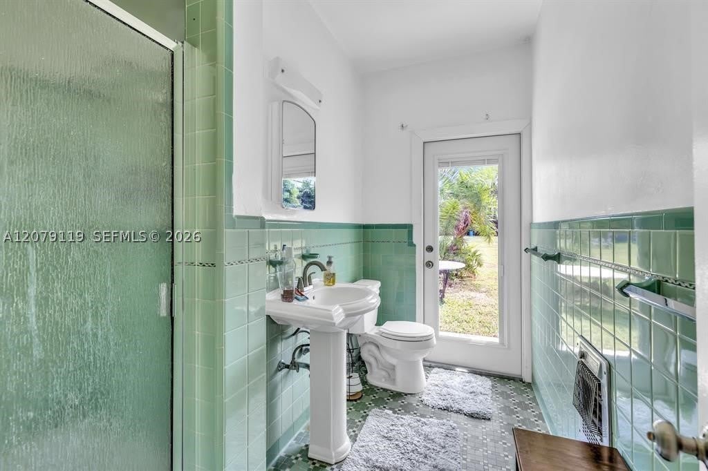 400 NE 2nd St – photo 5