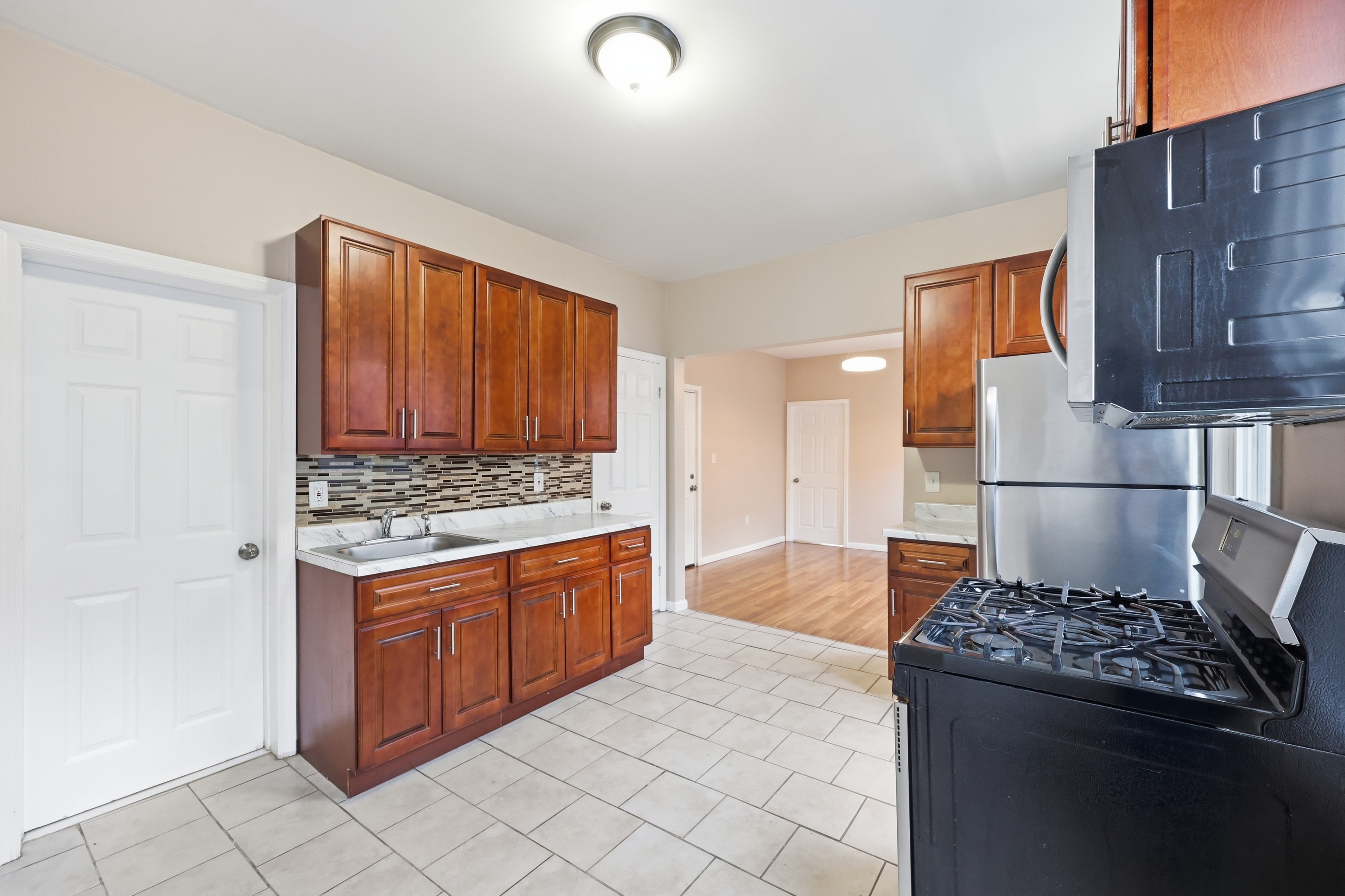 78 Willoughby St – photo 2