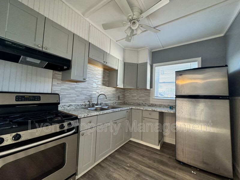 108 Winsor St – photo 2