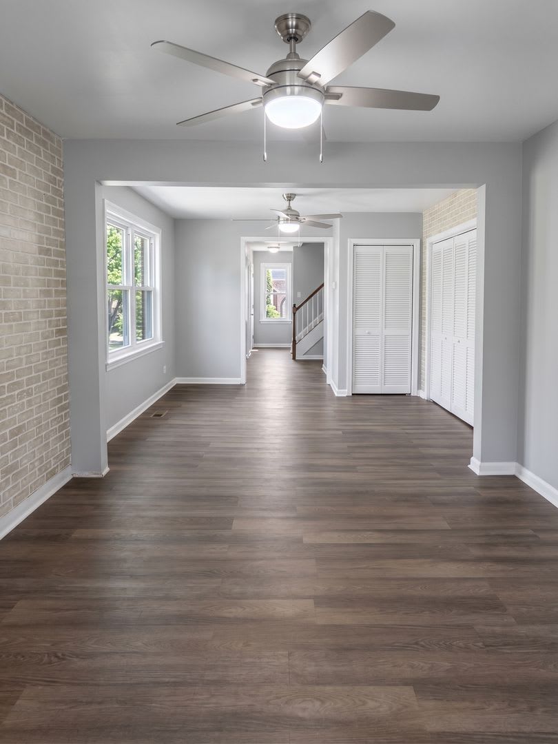 1142 E. Woodlawn St. – photo 3