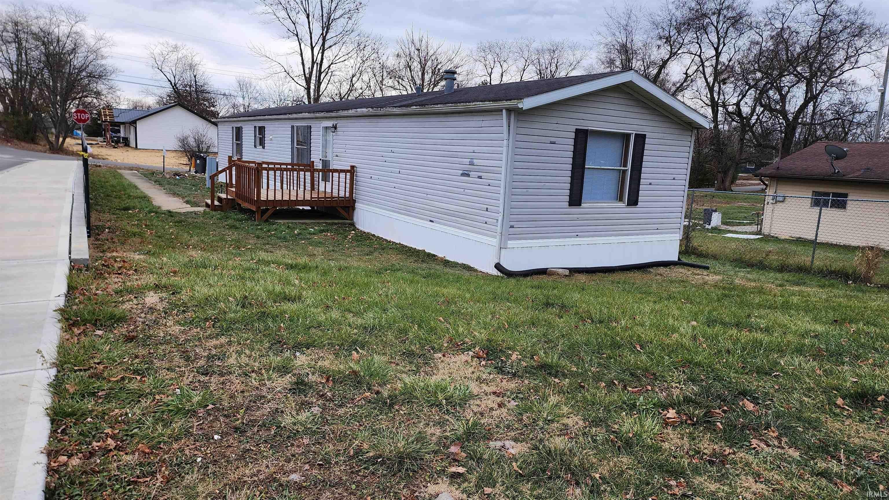 911 N Oolitic Drive – photo 1