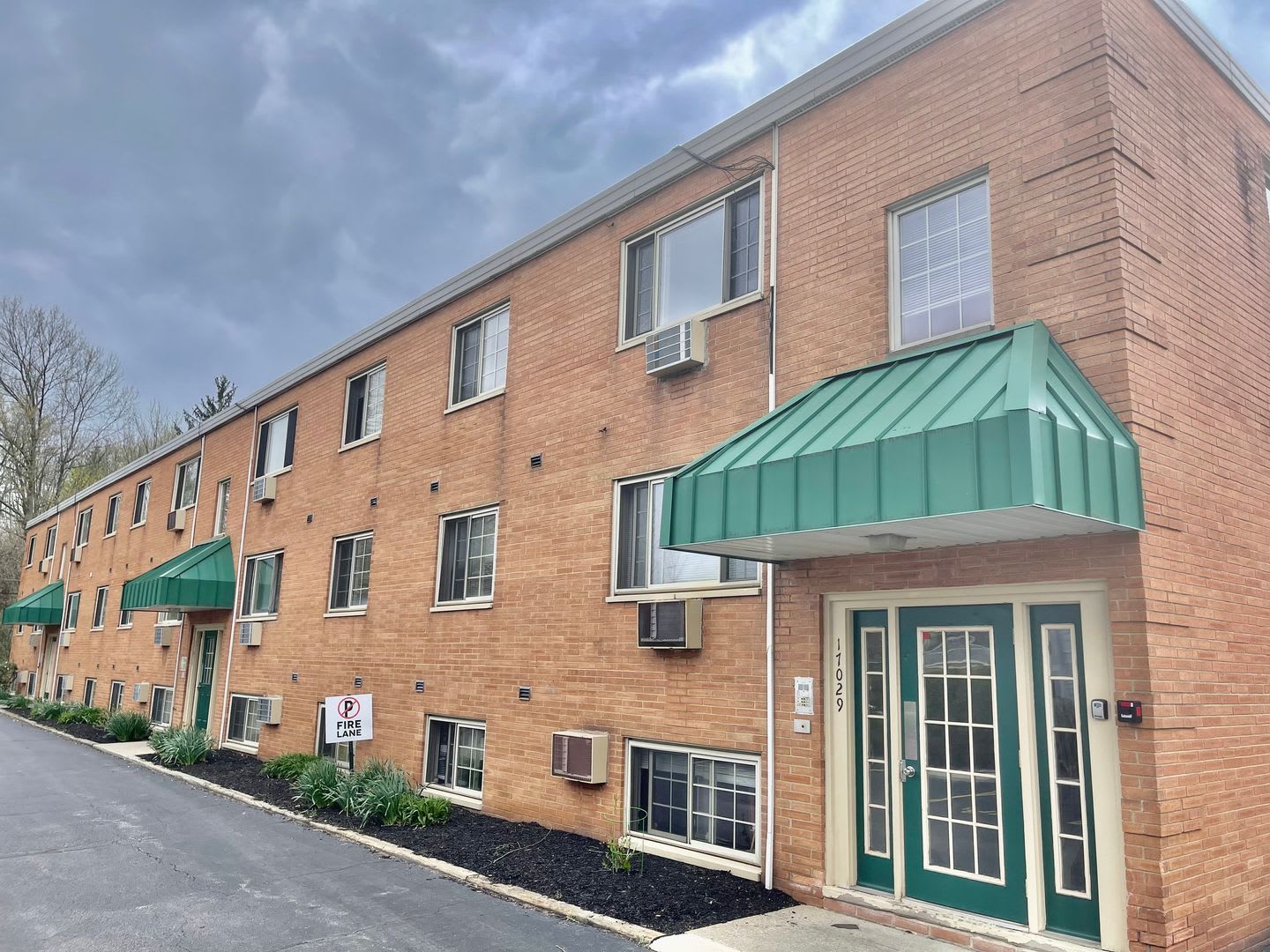 Madison House Apts – photo 1