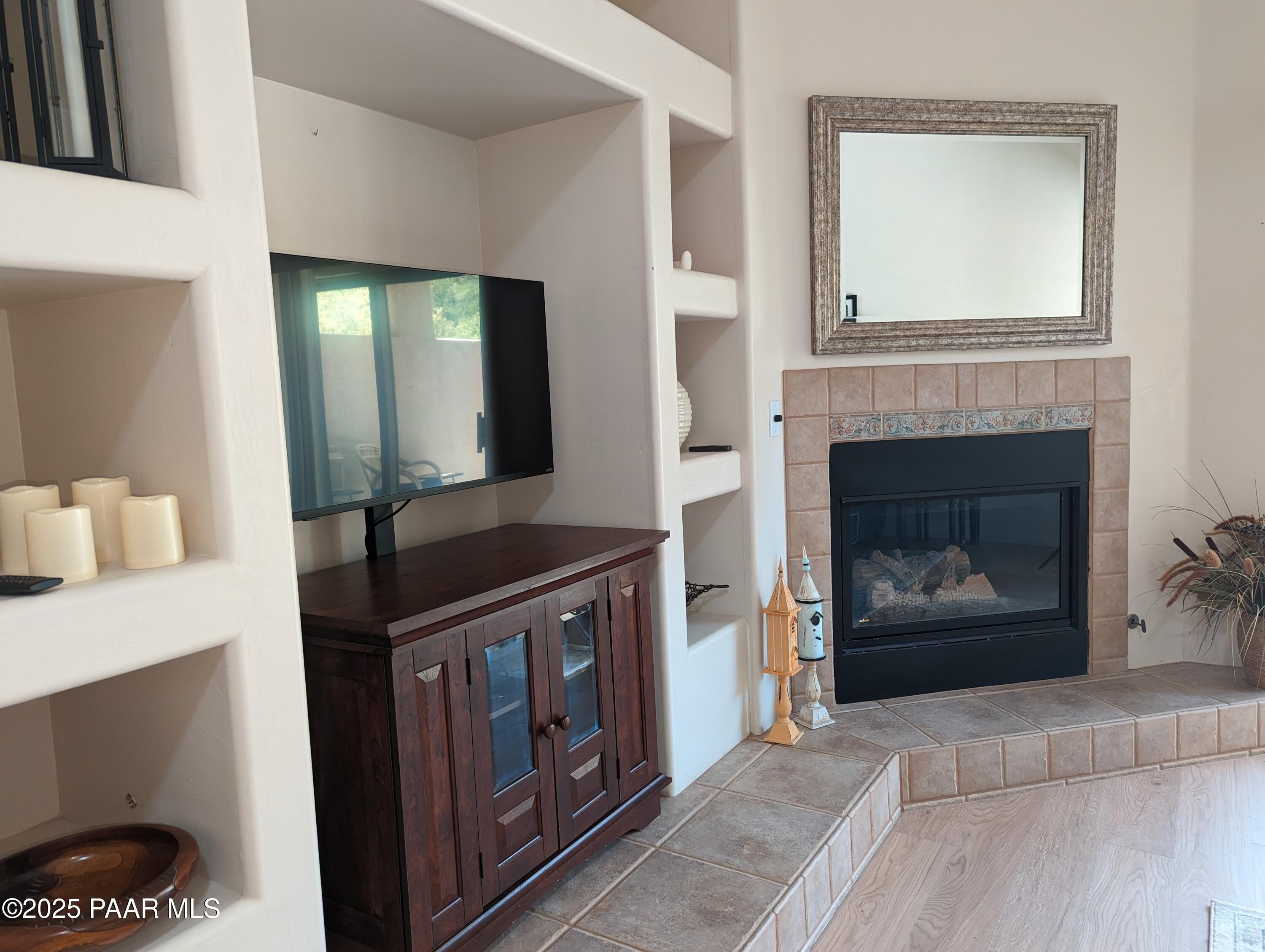 2365 Sequoia Drive – photo 2