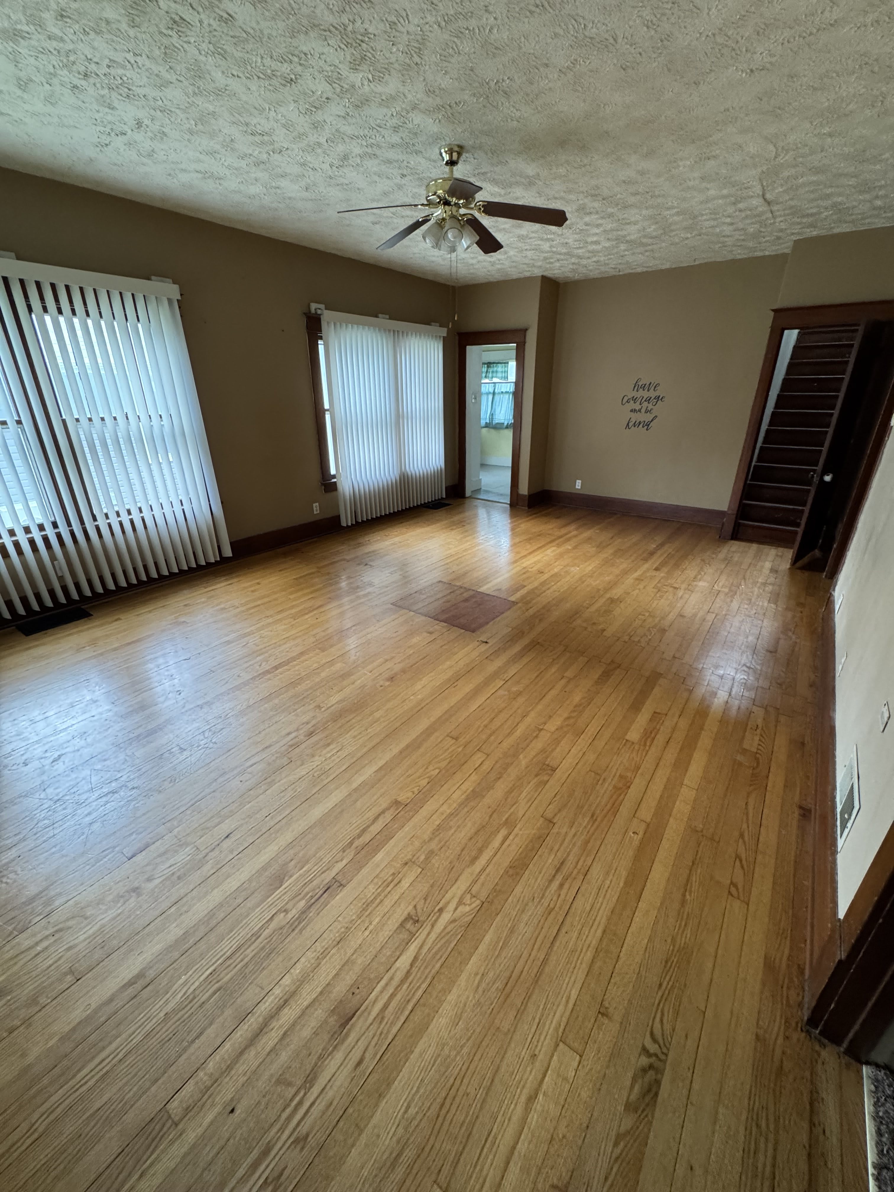 620 W 27th St – photo 2