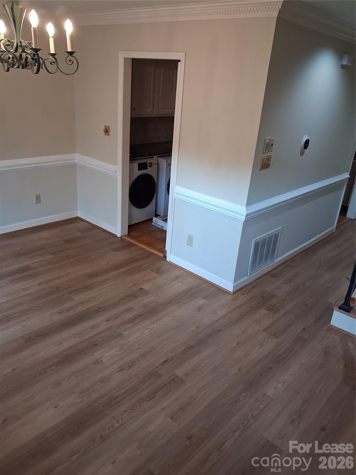 520 N Poplar Street – photo 4