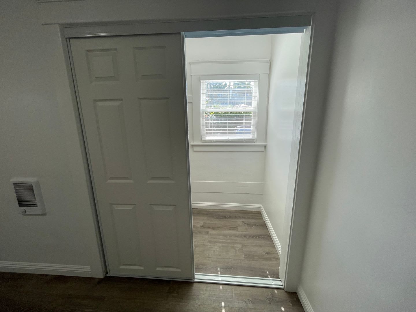 Lower 1 Bedroom Backhouse near Downtown Long Beach – photo 5