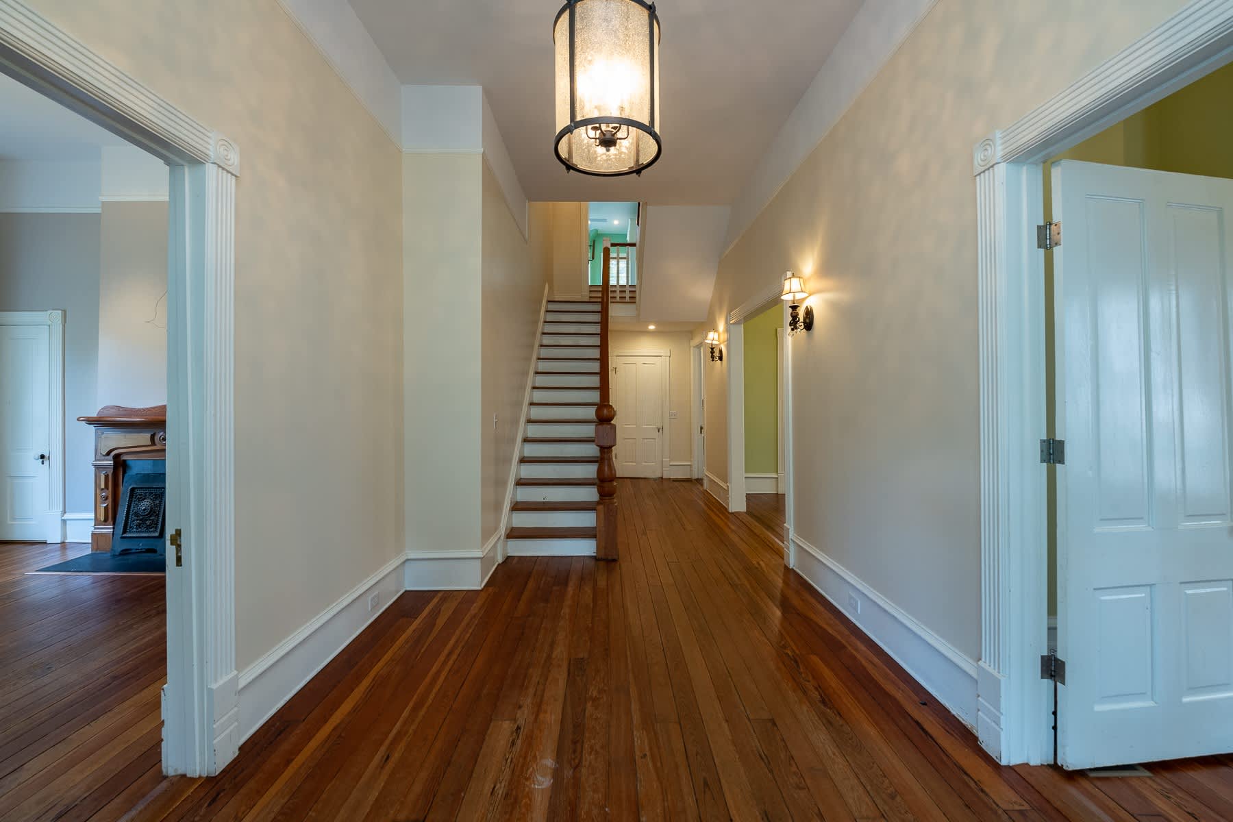 765 Woodland Ave SE – photo 2