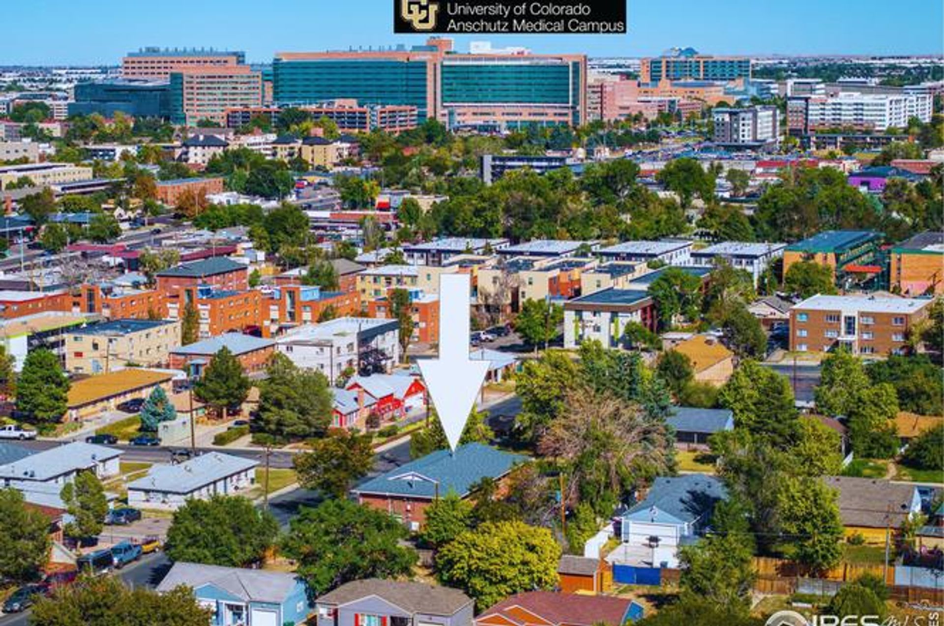 One bedrooms or studio apartment in Aurora – photo 3