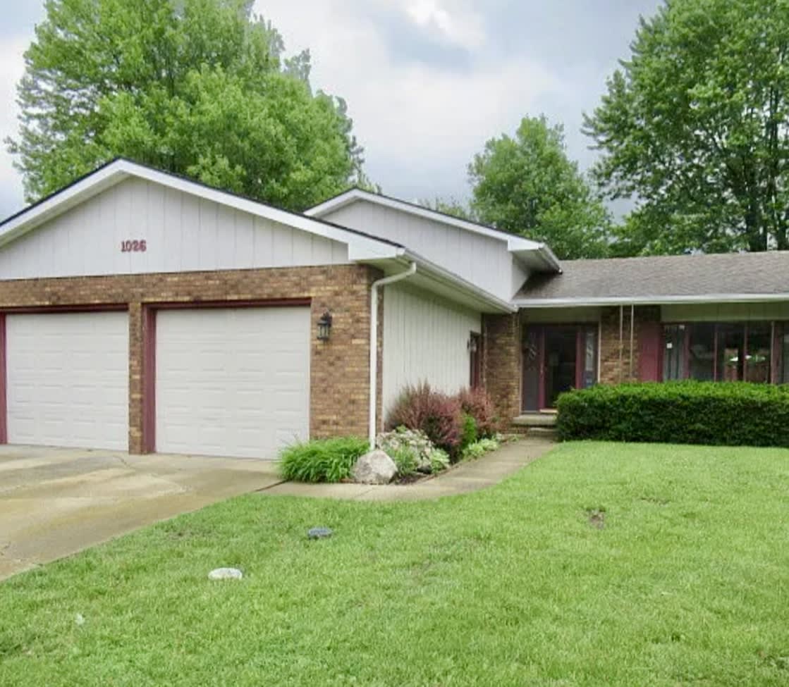 1026 Illinois Drive – photo 1