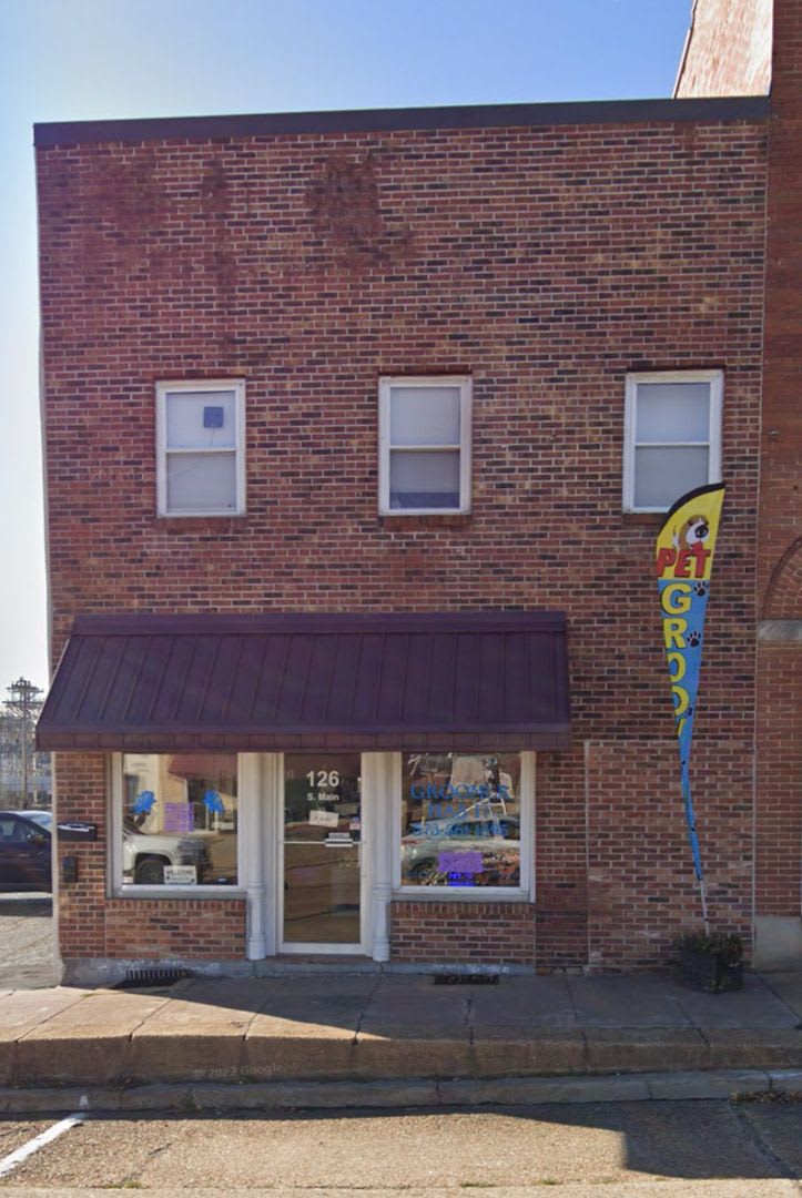 126 S. Main St. – photo 1