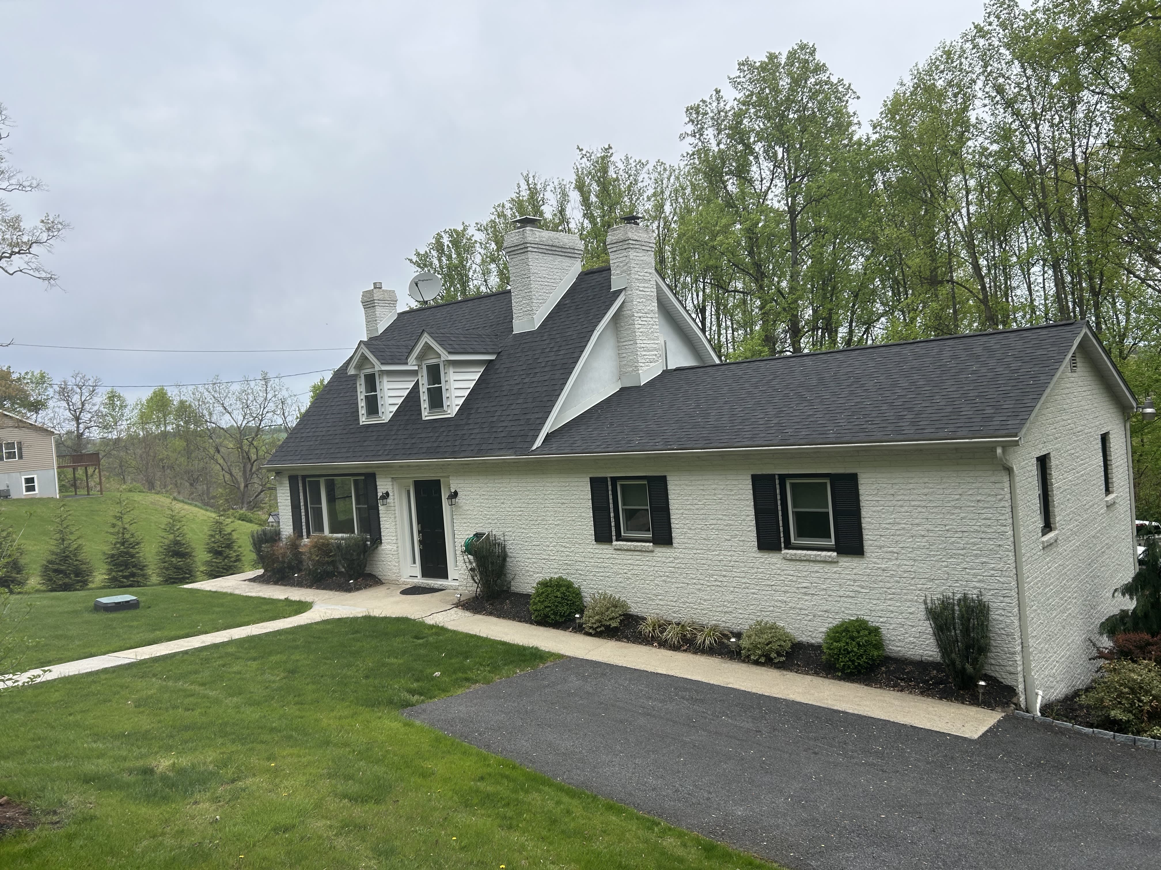1130 Maple Grove Rd – photo 2