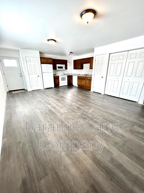416 Hancock Street – photo 1