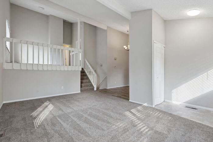 2390 Middleton Court – photo 5