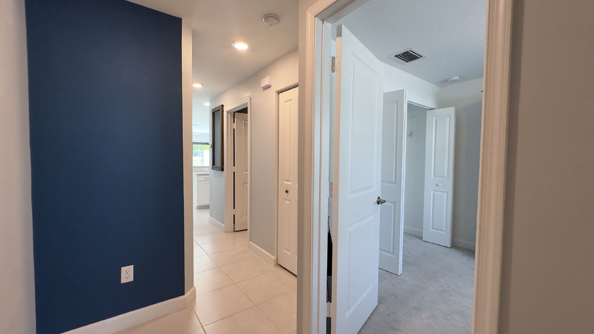 Stylish 3 Bed 3 Bath Townhouse Oasis In Riviera Beach – photo 2