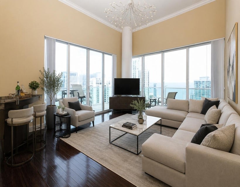 1250 S Miami Ave – photo 1