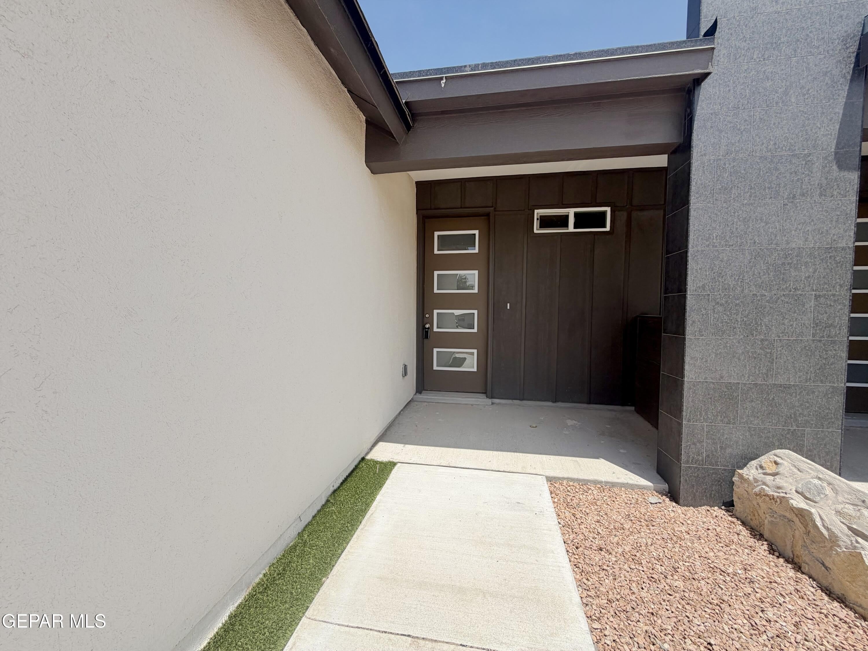 125 Palma Drive – photo 2